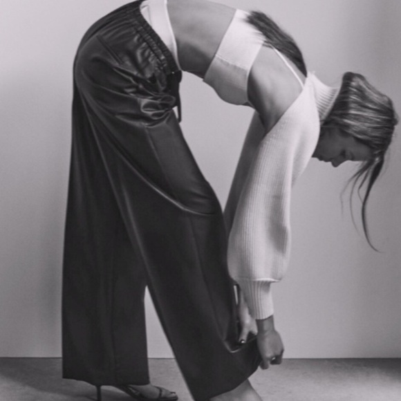 Zara BLK Wax Effect Pants - Sz Medium - NWT - Picture 3 of 9